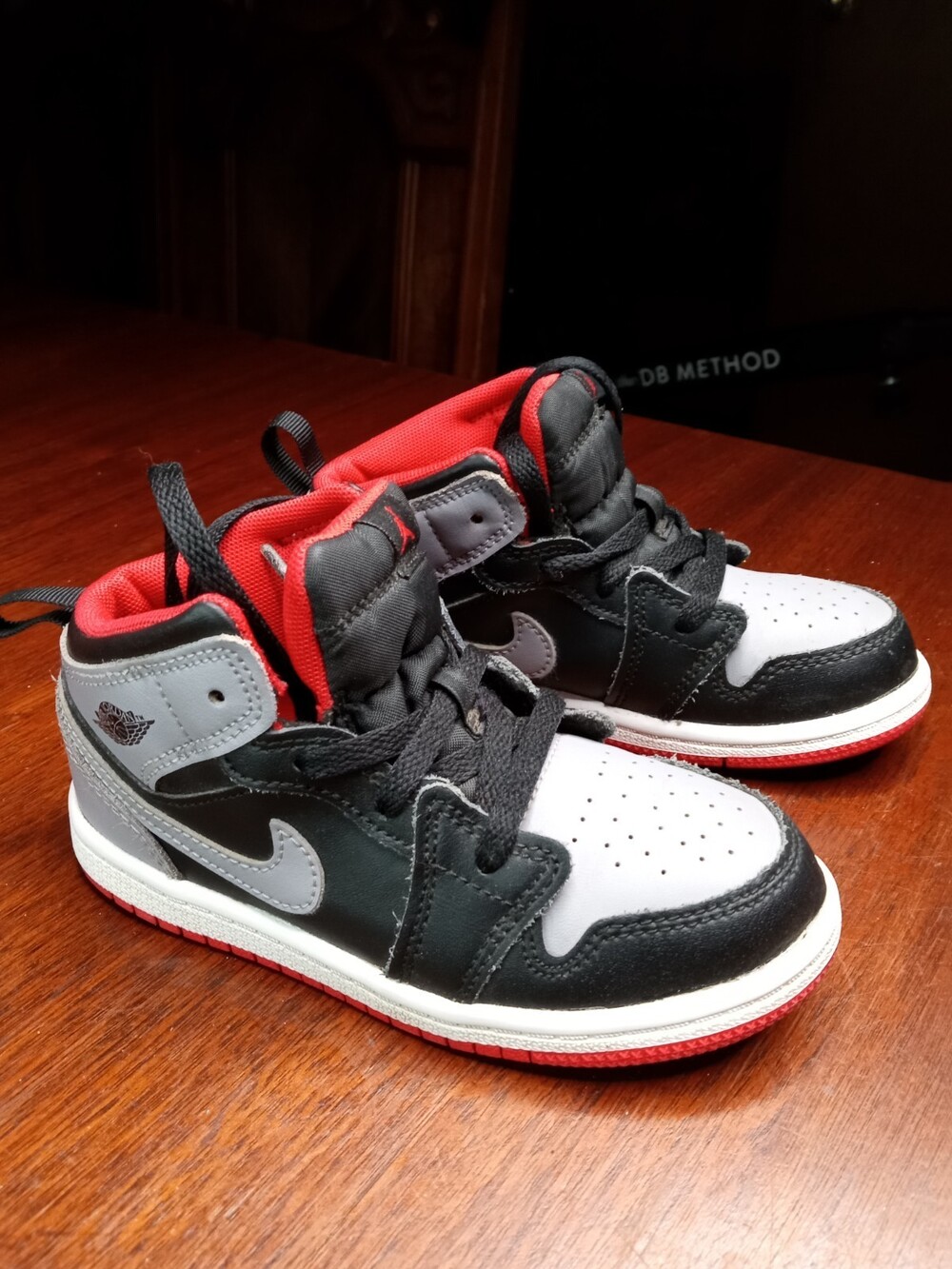 Nike Air Jordan 1 Mid Black Cement Grey DQ8425-006 KIDS SIZE 10C